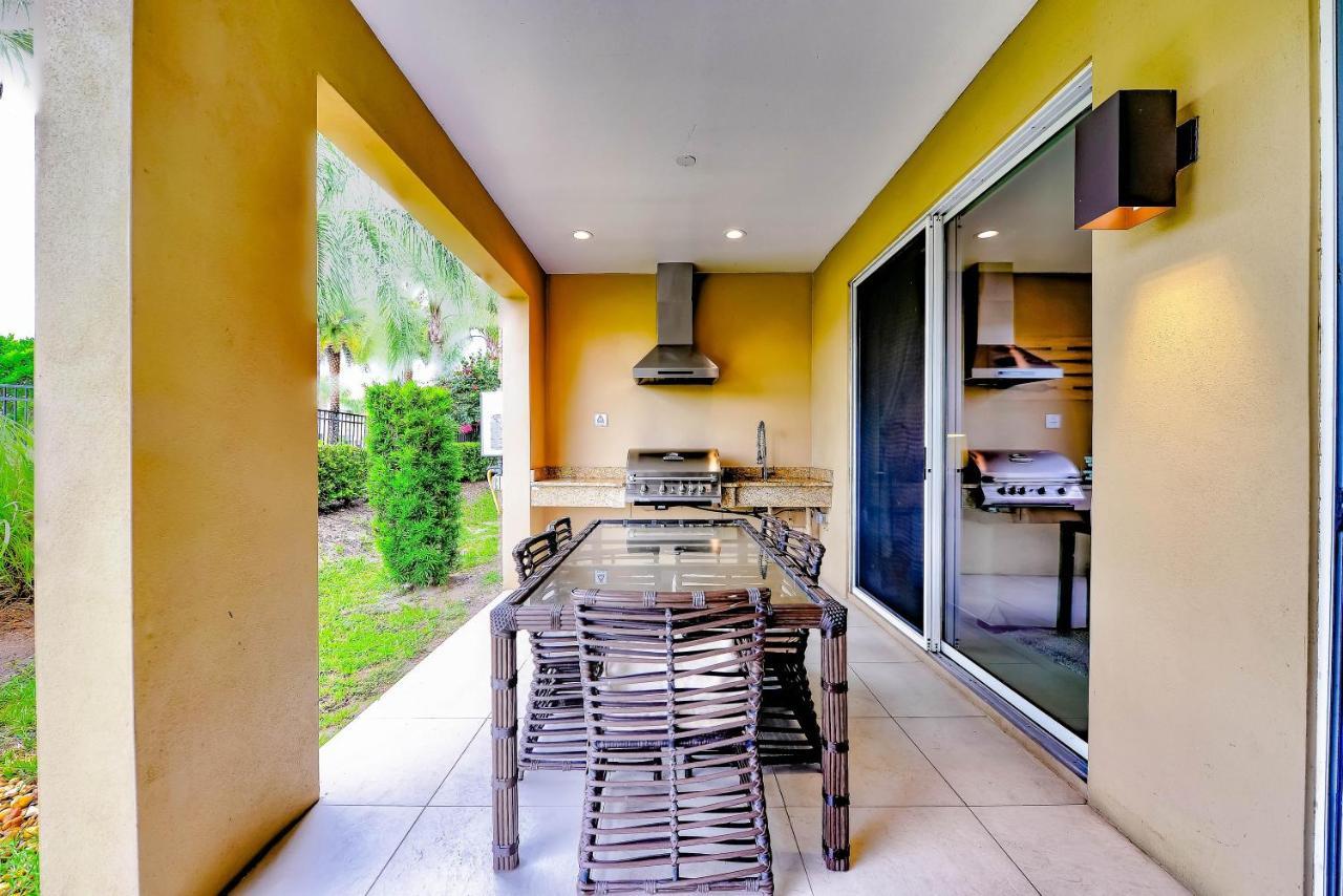Beautiful Townhome Overlooking The Lake And The Pool Orlando Exterior foto